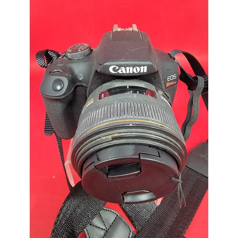 Canon EOS Rebel T7 DSLR Camera Sigma 30mm f/1.4 Lens Strap New Battery & Charger